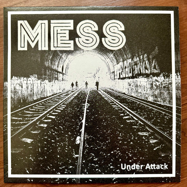 Mess (29) : Under Attack (LP)
