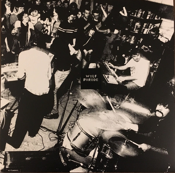 Wolf Parade : Apologies To The Queen Mary (LP, Album, RE, RM + LP, RM + LP + Comp, Dlx)