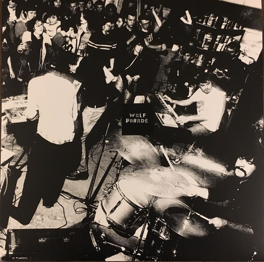 Wolf Parade : Apologies To The Queen Mary (LP, Album, RE, RM + LP, RM + LP + Comp, Dlx)